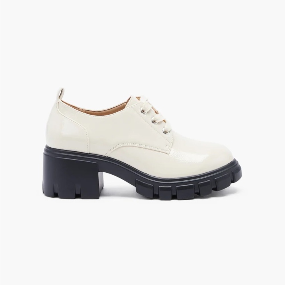 Sofia Lace Up Lug Sole Loafer